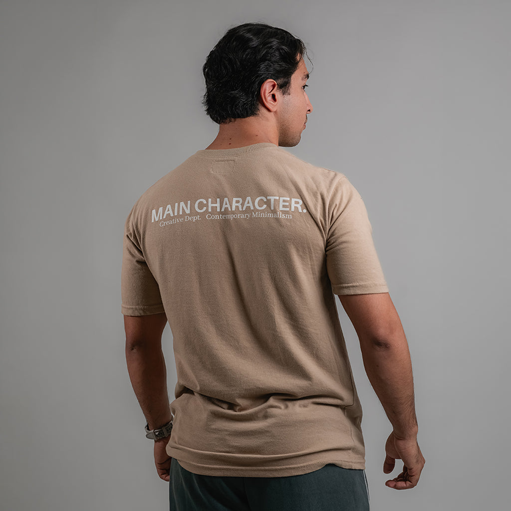 MAIN CHARACTER TEE - SLIMFIT